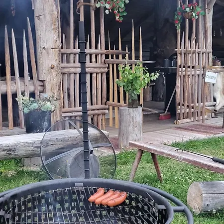 Bed and Breakfast Ajakka 3*